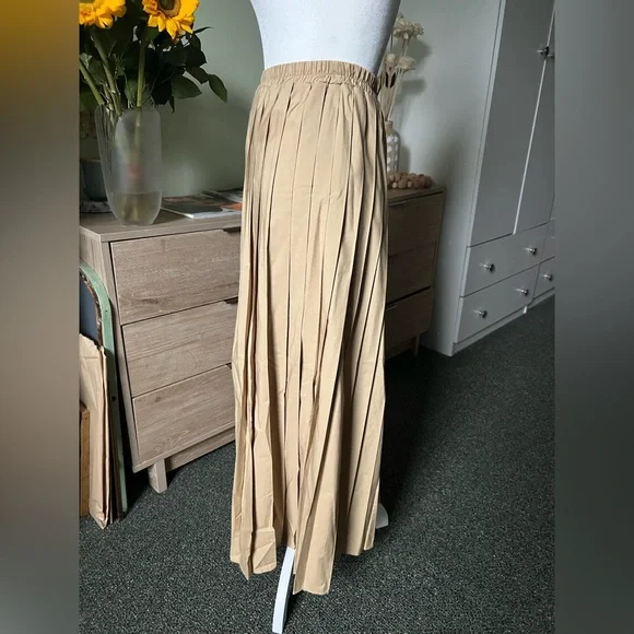 Beige Camel Tan Pleated Elastic High-Waist Modest Maxi Cotton Lightweight Skirt - Picture 9 of 16
